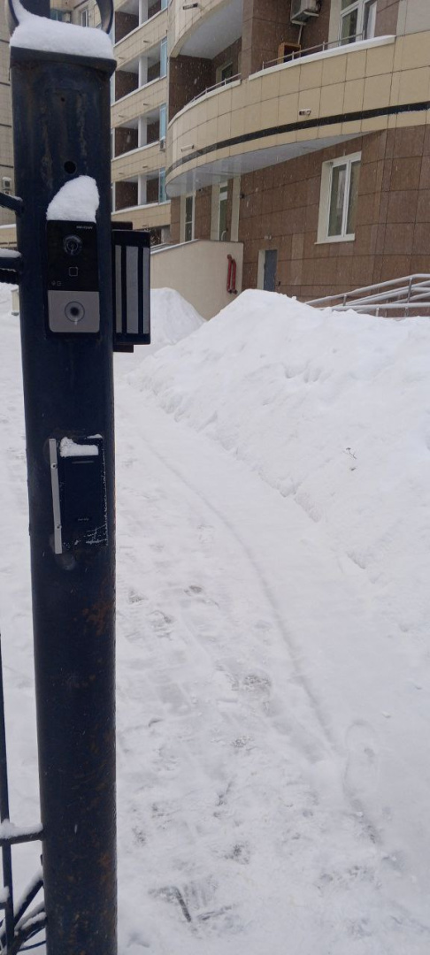 photo_5465663909768400995_y (1).jpg