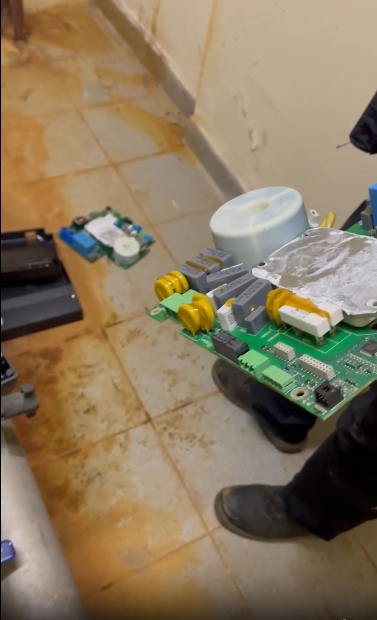 Парниковая 12 замена платы.png