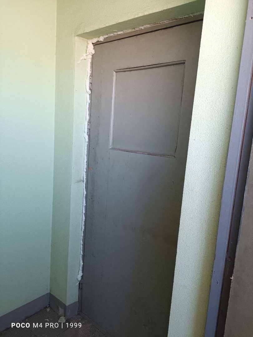 Восстановление двери на тех.этаже Ткачей,6.jpg