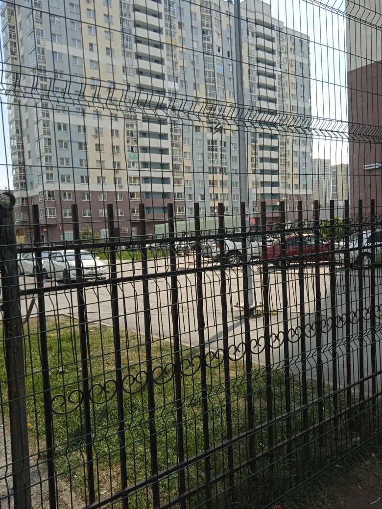 отремонтир. ограждение спортивной площ..jpg отремонтир. ограждение спортивной площ..jpg