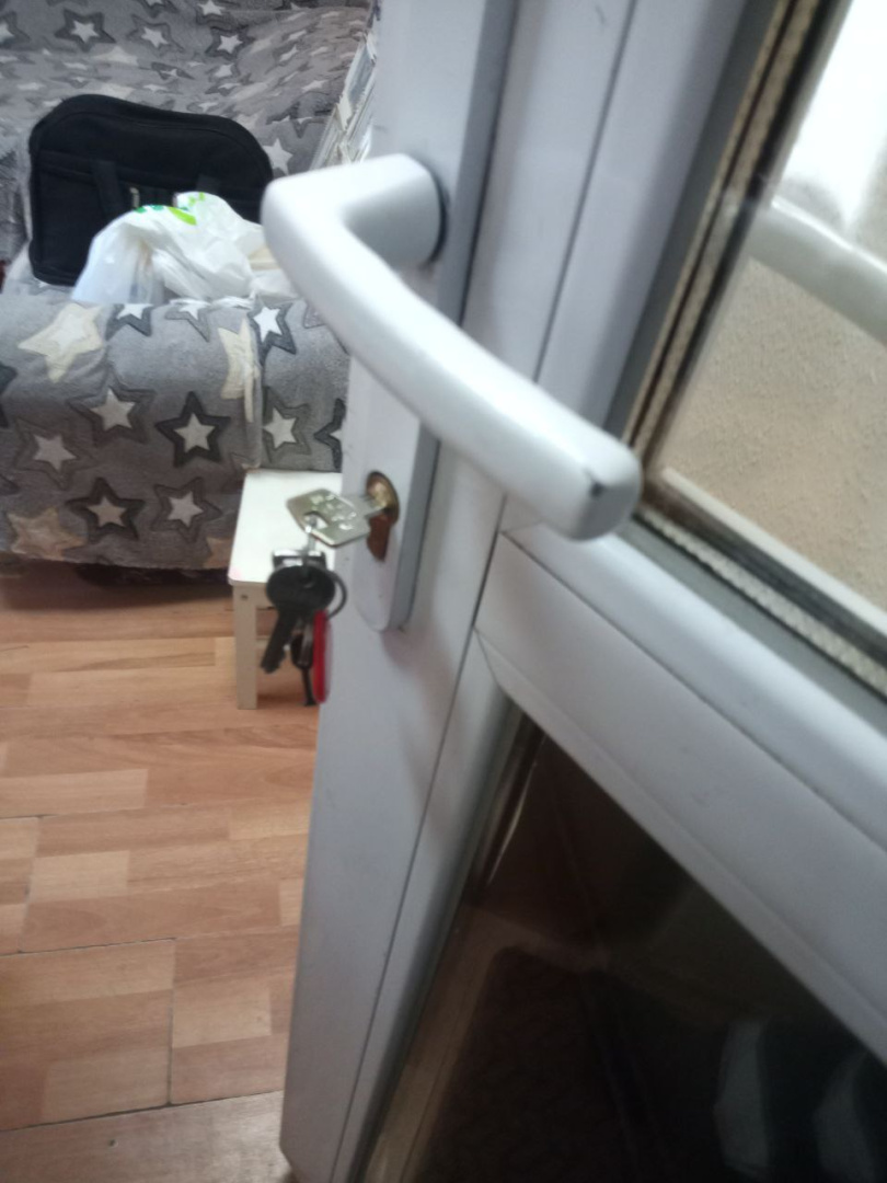 Отремонтировали замок (1).jpg Отремонтировали замок (1).jpg