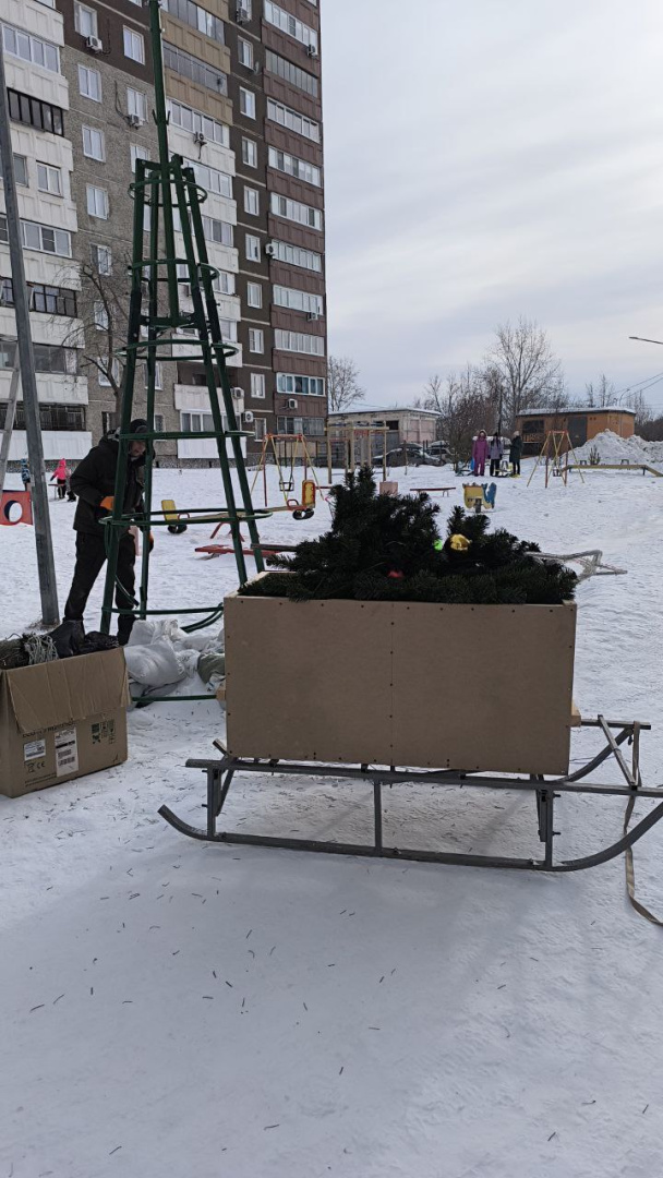 демонтаж елки.jpg