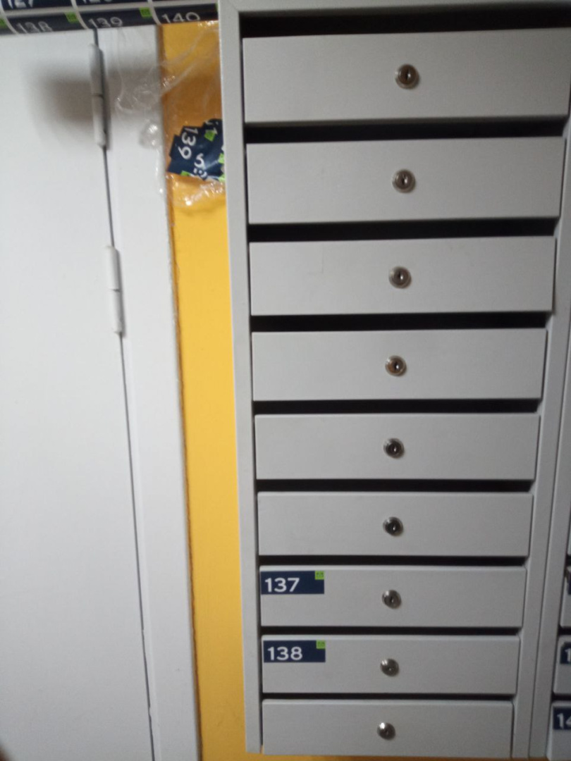 Технич.158 оторванные наклейки.jpg