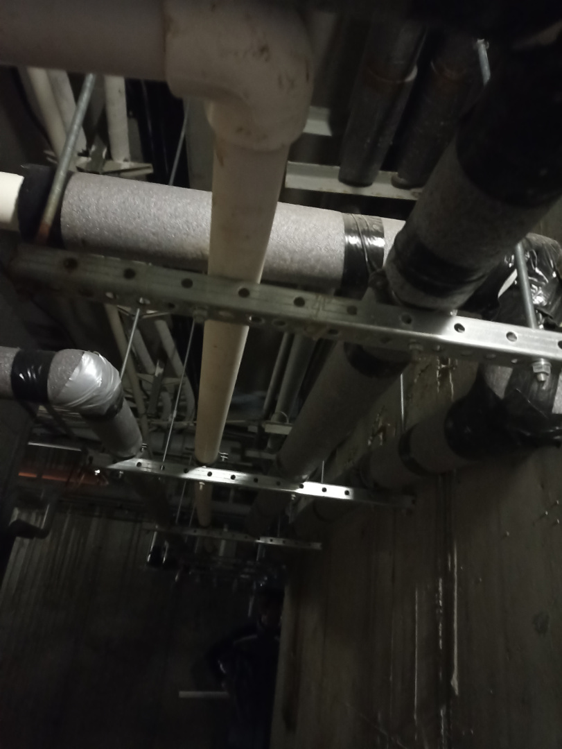 Суходольская 47 подъезд 5.jpg