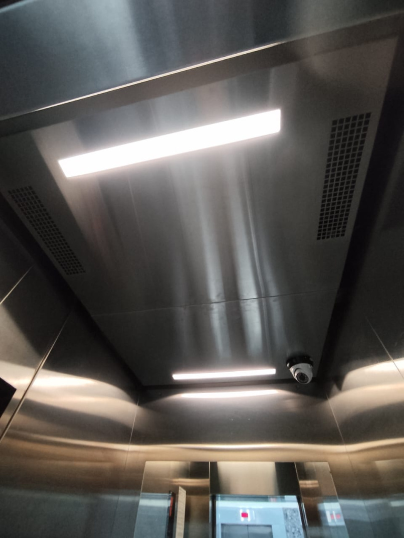 Замена лампы в пас. лифте Пех 4к1 (2).jpeg