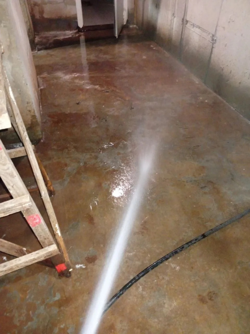 Б35 мойка подвала после устранения засора.jpg