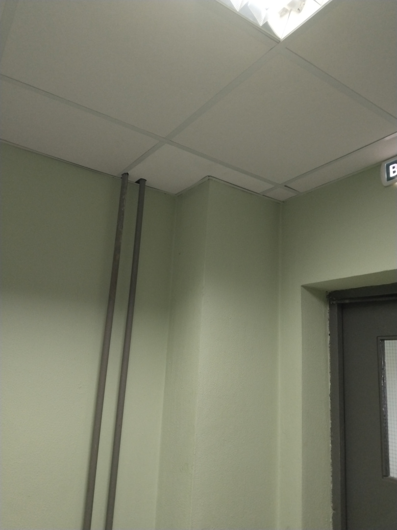 Хрустальногорская, 84 замена потолочной плитки.jpg