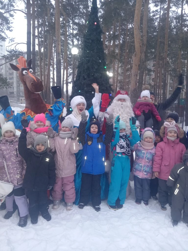 Технич.156-158 елка.jpg