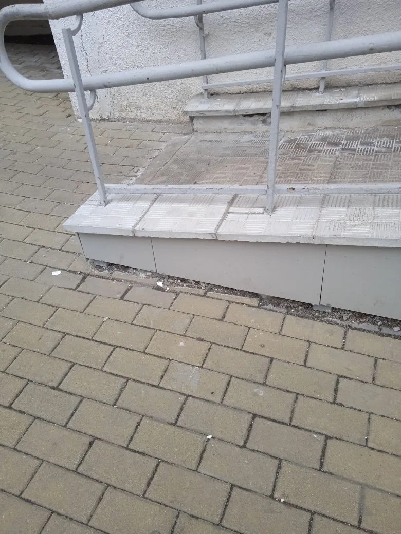 укрепили плитку.jpg